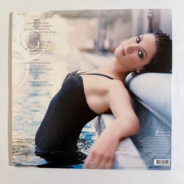 LP Delta Goodrem – Mistaken Identity Nuevo precintado - Image 2