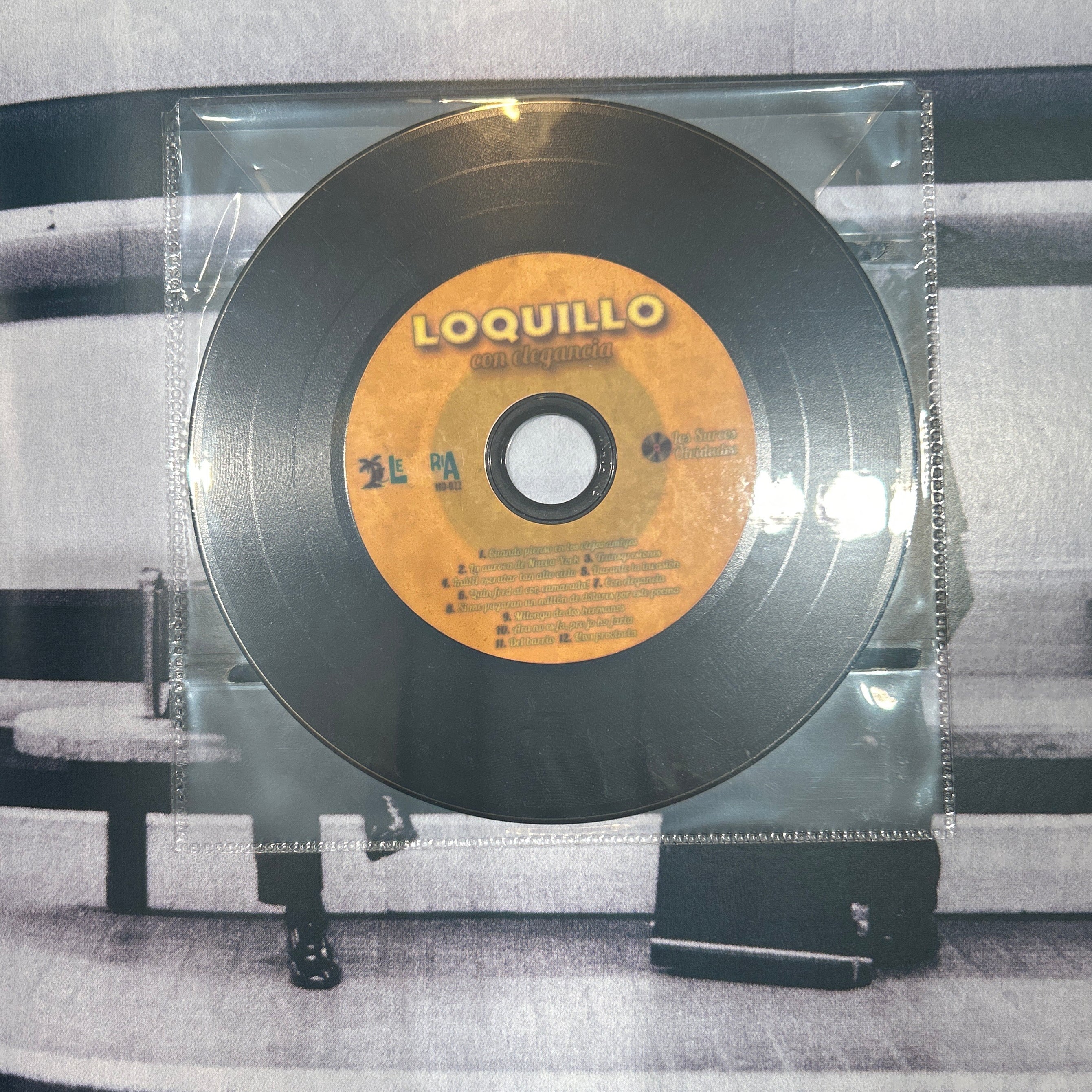 LP Loquillo ‎– Con Elegancia 2ª mano - Image 3